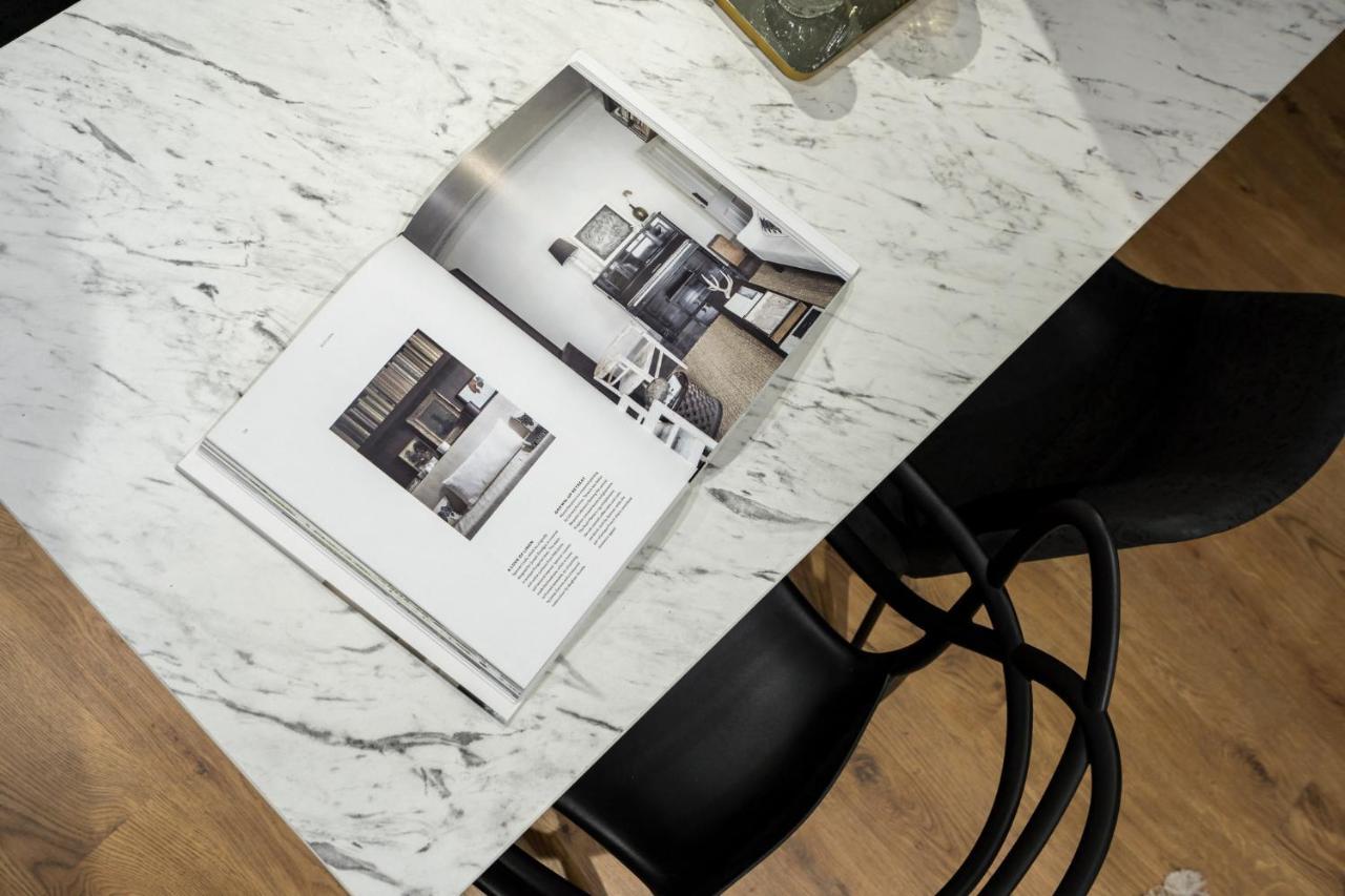 Crystal 3Bdr Apartment In Center Bucarest Esterno foto