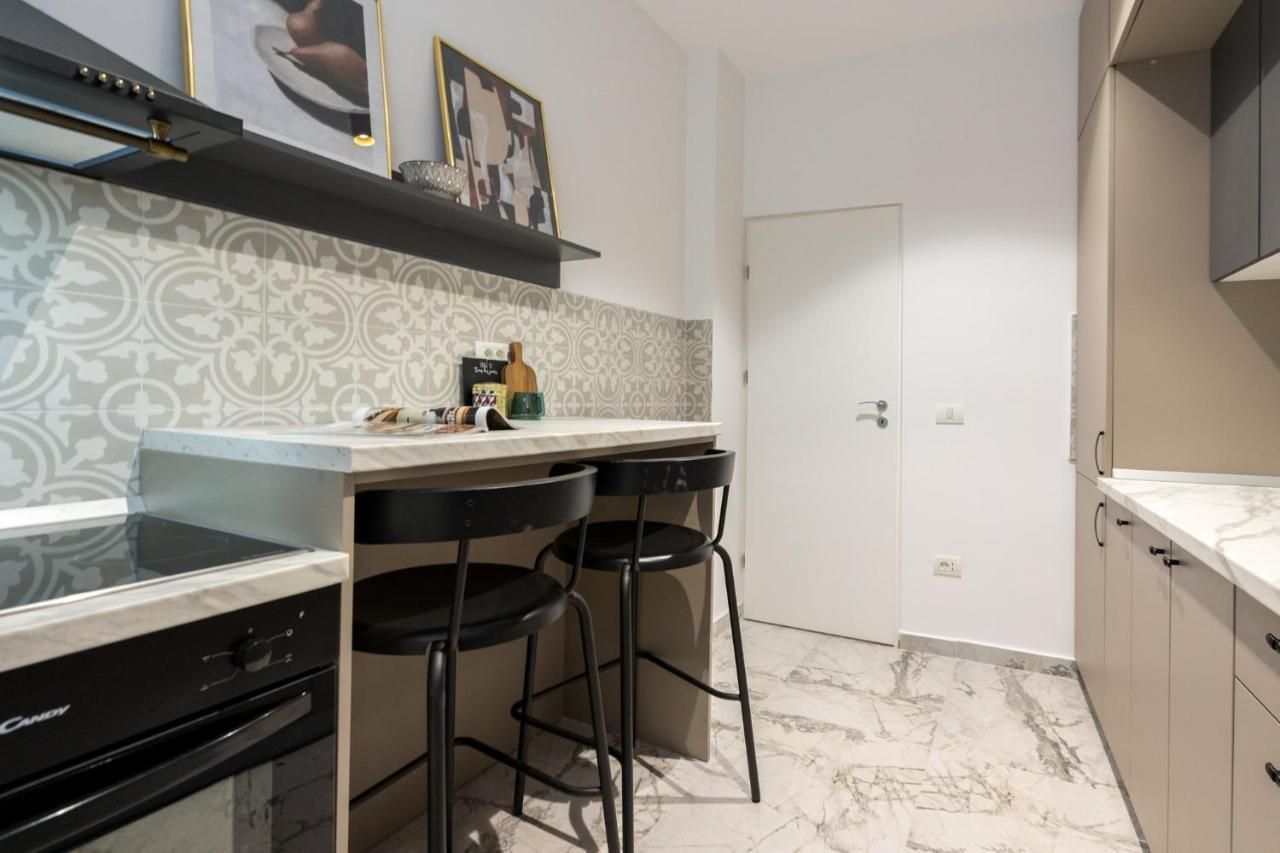 Crystal 3Bdr Apartment In Center Bucarest Esterno foto