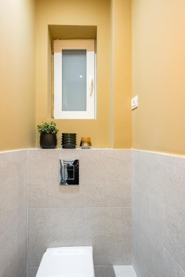 Crystal 3Bdr Apartment In Center Bucarest Esterno foto