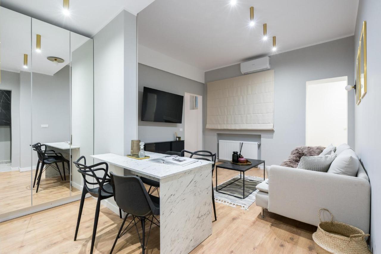 Crystal 3Bdr Apartment In Center Bucarest Esterno foto