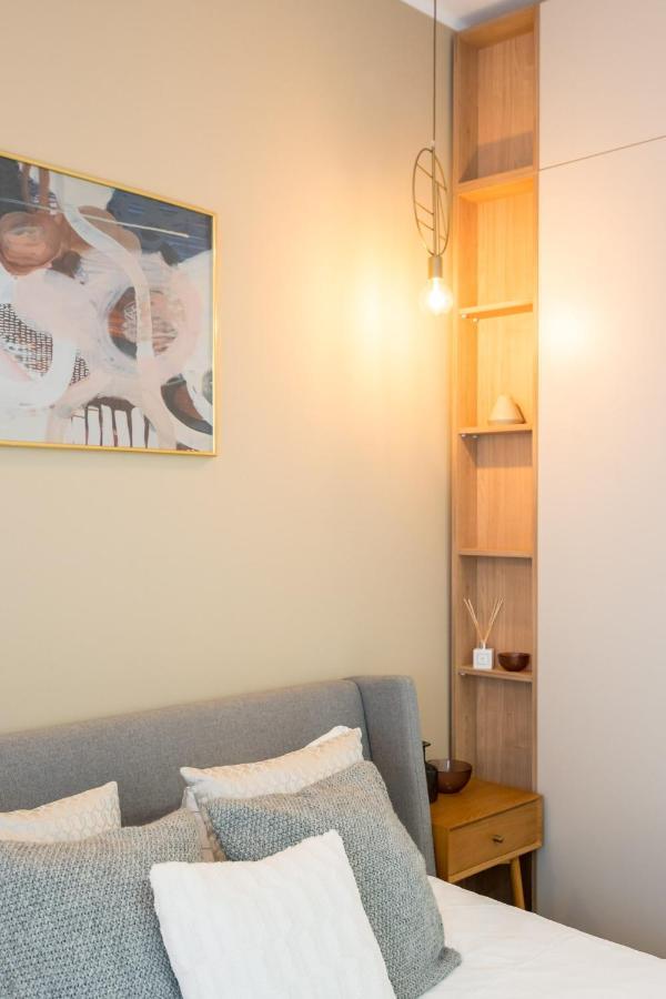 Crystal 3Bdr Apartment In Center Bucarest Esterno foto