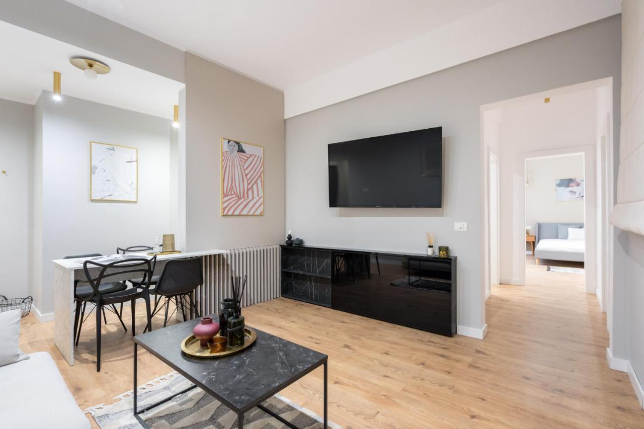 Crystal 3Bdr Apartment In Center Bucarest Esterno foto