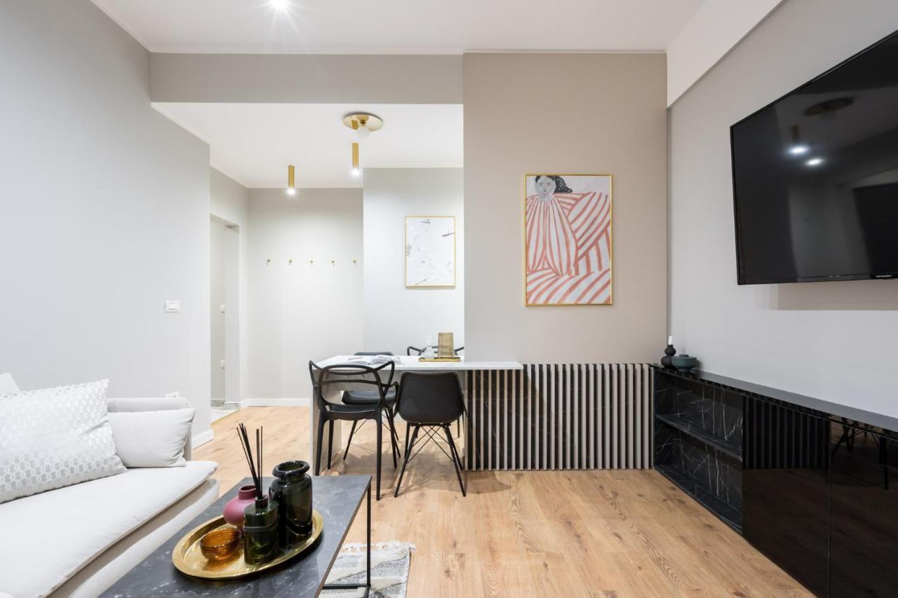 Crystal 3Bdr Apartment In Center Bucarest Esterno foto